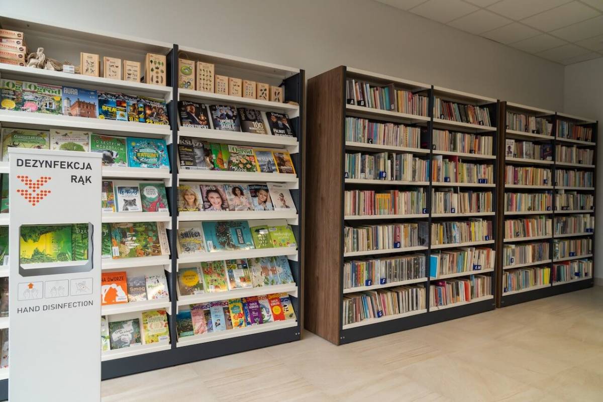 Meble do biblioteki — w jakie regały biblioteczne i meble powinna być wyposażona biblioteka?