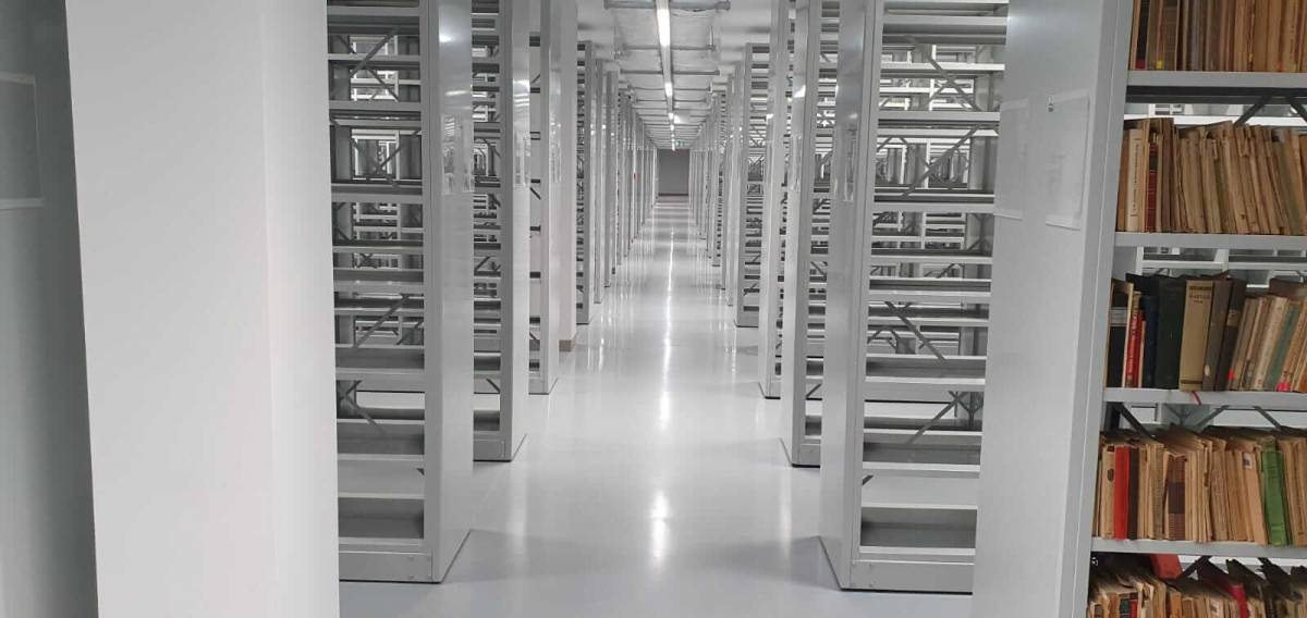 Dlaczego ergonomia w bibliotece jest ważna? Jak regały biblioteczne wpływają na komfort czytelników